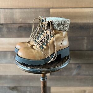MIA Tan Lace-Up Hiker Boots with Knit Cuff & Faux Shearling Lining